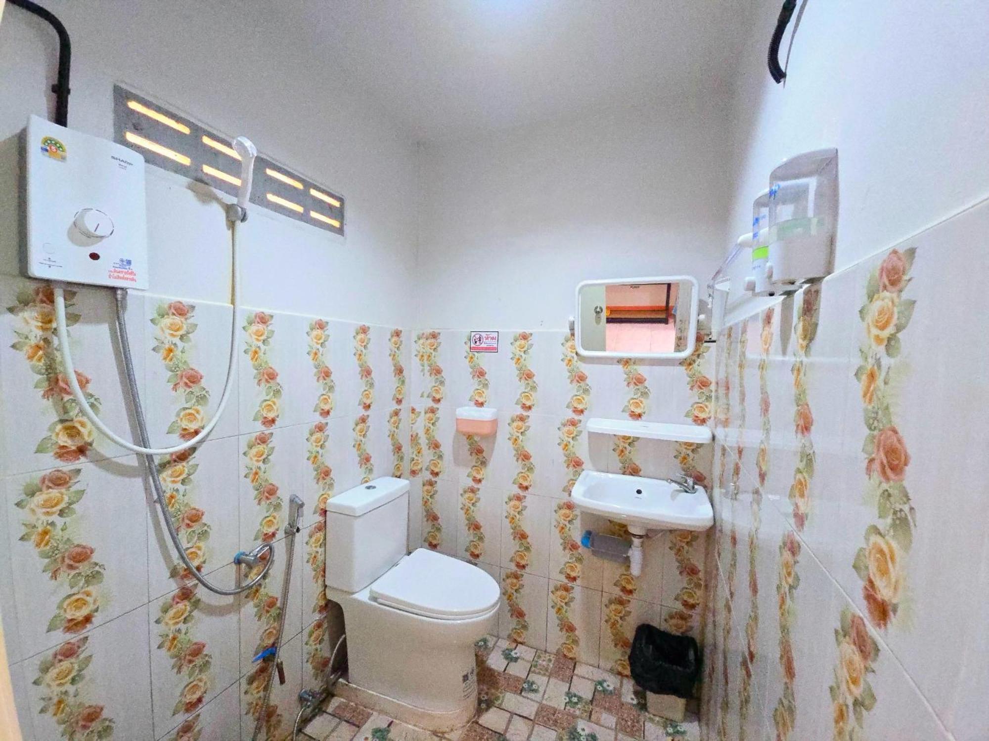 Tr Bungalow Ko Yao Exteriör bild
